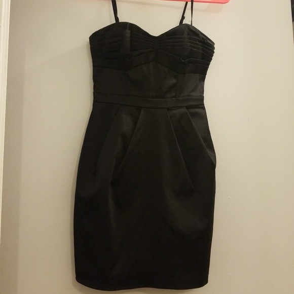 H&M Dresses & Skirts - Last Chance - Party Dress w/ Removable Straps